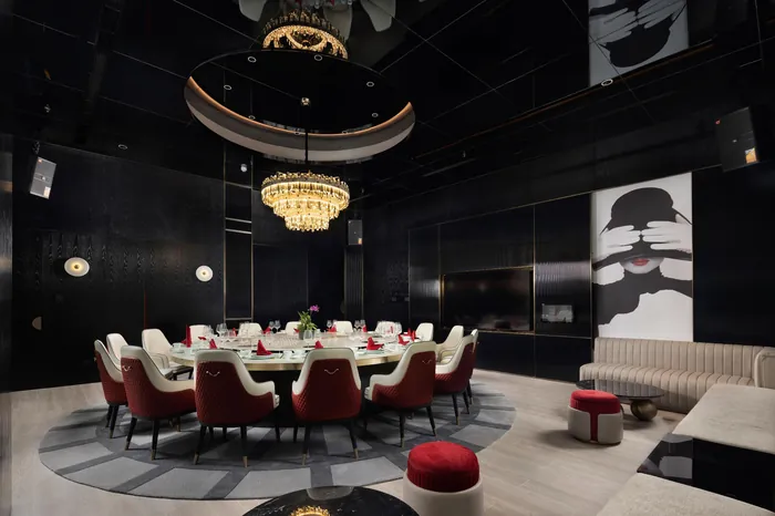 Radisson RED Hotel — 1